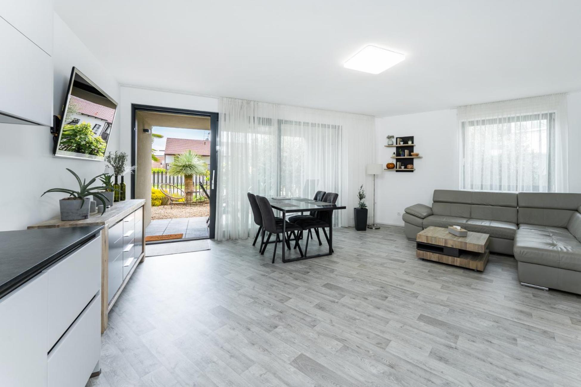 Palm Garden Apartment 2 Mikulov Exterior photo